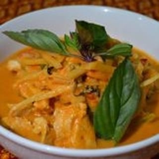 Red Curry Chicken Lunch